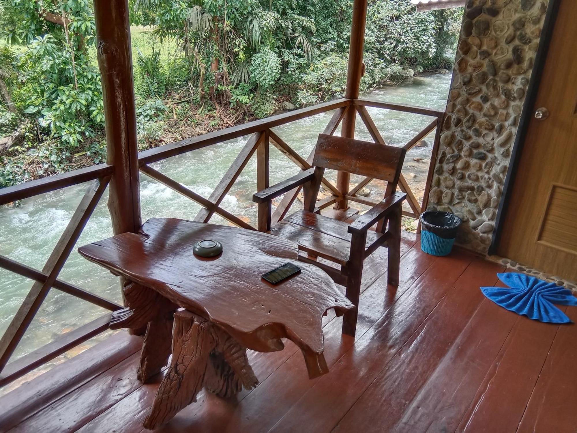 Tree Tops River Huts Khao Sok National Park المظهر الخارجي الصورة
